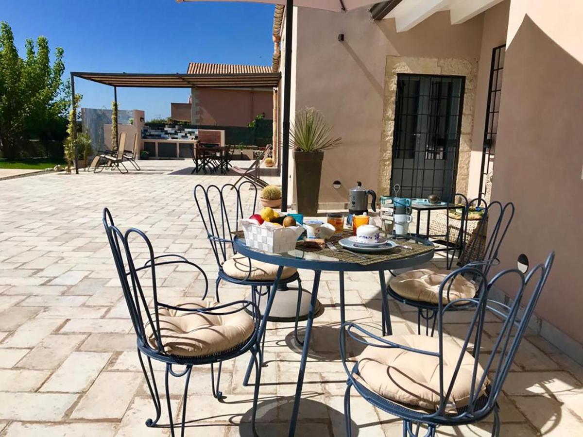 Il Baglio Del Picchio - Noto Apartment San Corrado di Fuori ภายนอก รูปภาพ